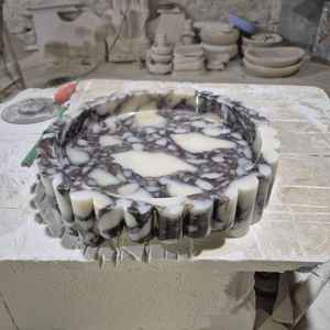 Plateau de présentation en marbre de luxe – Décoration de table basse Calacatta Viola – Support de présentation en pierre cannelée - Product Image 1