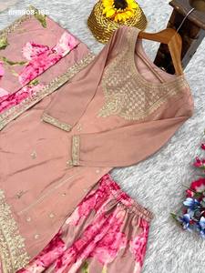 Proveedor de Kurta y Dupatta Plazzo de Seda Chinon de Primera Calidad con Bordado de Hilo-Zari-Secuencia-Cordón, Nuevo Lanzamiento, de Surat - Product Image 2