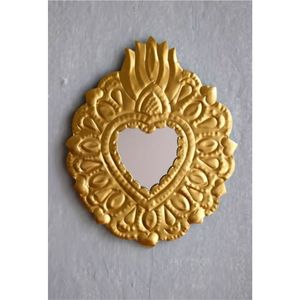 Espejo de Pared con Sagrado Corazón Dorado, Exquisito Espejo Colgante en Forma de Corazón de Metal, Decoración Bohemia Vintage para el Hogar, Adorno Artístico para Interiores - Product Image 3