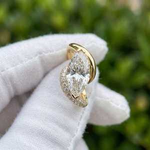 Bague de mariage personnalisable pour femme en or massif 18 carats, diamant de laboratoire 5,02 carats, taille marquise, certifié IGI, avec bande incurvée unique - Product Image 6