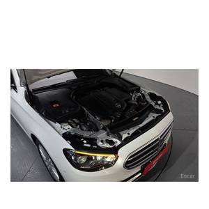 Mercedes-Benz E220d 4MATIC Exclusive Clase E 2023, 21,972 km, Diésel, Transmisión Automática, Asientos de Cuero, Volante a la Izquierda, Tracción Trasera - Product Image 6