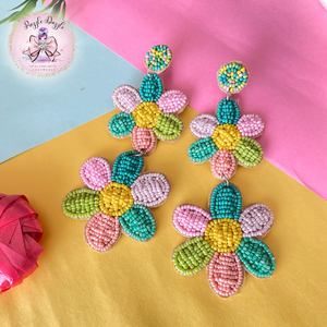 Pendientes de fiesta de boda con bordado a mano de cuentas de semillas de diseño, pendientes de joyería llamativos bordados con cuentas de semillas tribales coloridas - Product Image 2