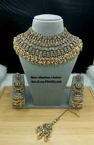 Luxury Vintage Copper Gold Plated Pearl Kundan Choker Necklace <b>Set</b> Earrings Maang Tikka Women's Third Party Certified Engagement - Product Image 3