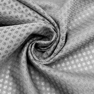 Nouveau tissu en maille de polyester recyclé pour maillot de course - Product Image 5