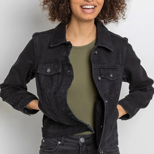 Chemises en jean en gros, veste en jean pour femme personnalisable et tendance avec manches longues, service OEM - Product Image 1