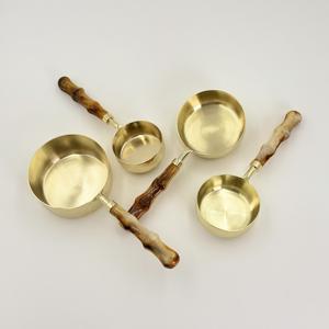 Accessoires de cuisine de haute qualité, ustensiles de cuisine durables, ensemble de 4 tasses à mesurer en acier inoxydable pour mesurer à bas prix - Product Image 4