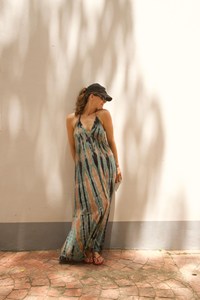 Vestido largo de algodón premium para mujer, con cuello en V, sin espalda, sin mangas, suave y fluido, estilo bohemio, para verano - Product Image 3