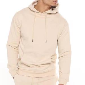 Ensemble sweat à capuche et pantalon de jogging streetwear imprimé sérigraphié en gros – Survêtements décontractés personnalisés en molleton bouclette avec pantalon évasé et coupe courte - Product Image 4