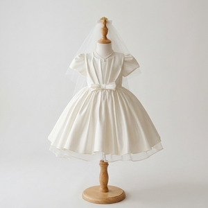 Vestido de niña de las flores personalizado estilo heredado, de satén color marfil con mangas abullonadas, estilo princesa, para boda, primera comunión, bautizo, boutique infantil - Product Image 1