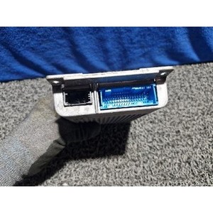 ECU และโมดูลคอมพิวเตอร์มือสองสำหรับรถยนต์ซีรีส์ 5 รุ่น 8410922974001 - Product Image 4