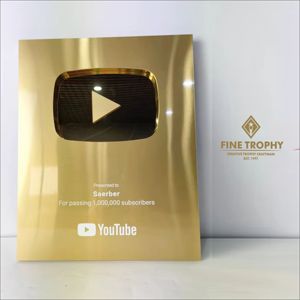 Trophées et souvenirs pour YouTube, Instagram, Facebook, TikTok - Product Image 3