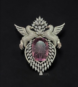 Broche en laiton de qualité supérieure, plaquée argent, finition mate, sertie de zirconiums CZ, pour femmes et filles, collection pour mariage. - Product Image 2