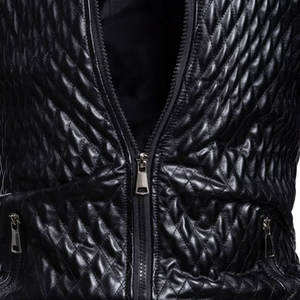 Blouson en cuir noir personnalisé pour homme, entièrement matelassé avec diamants, style motard, coupe ajustée, en véritable peau d'agneau, manteau de motard de luxe rembourré - Product Image 4