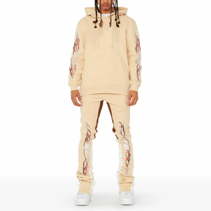 <span class=keywords><strong>Tuta</strong></span> Invernale da Uomo <span class=keywords><strong>Beige</strong></span> con Felpa e <span class=keywords><strong>Pantaloni</strong></span> a Gamba Larga in Misto Cotone, Set Casual Coordinato con Dettagli Grafici - Product Image 1