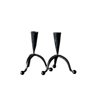 Ensemble de 2 porte-bougies en fer noir mat avec revêtement poudré au design moderne |   Décoration décorative en métal fait main |   Décoration intérieure - Product Image 1