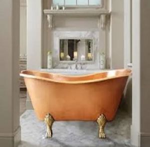 Baignoire autoportante ovale en cuivre à pieds de griffe, baignoire classique en métal pour la maison et l'hôtel - Indian Home Crafts - Product Image 1