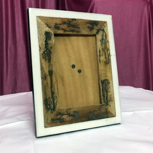 Cadre photo en bois brûlé personnalisé avec incrustation en laiton, fabrication artisanale haut de gamme, fabricant en gros de cadres photo en bois massif - Product Image 2