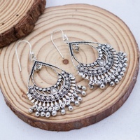 Boucles d'oreilles pendantes en argent sterling 925 oxydé, forme goutte d'eau, avec franges perlées, Memoria Jewels, vente en gros