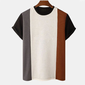 T-shirt en tricot pour homme, à blocs de couleur, manches courtes, col rond, coupe ample, design uni, gris, blanc, marron - Product Image 1