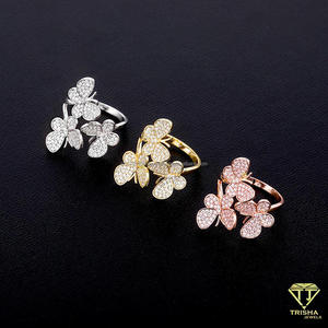 Anillo de lujo con racimo floral de moissanita y diamantes en plata de ley 925 para compradores mayoristas de joyería - Product Image 2