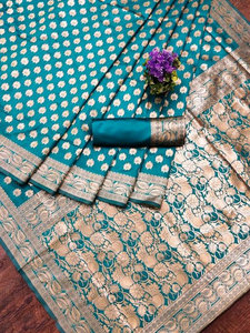 Sari en soie turquoise avec bordure florale dorée pour femmes, sari pour mariage et fêtes, sari traditionnel Inde Pakistan - Product Image 1