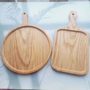 Vente en gros de planche à découper rectangulaire en bois de frêne et d'acacia avec poignée, plateau de service pour pizza au fromage du Vietnam - Product Image 5