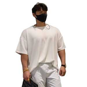 เสื้อยืดคอตตอนสีดำทรงโอเวอร์ไซส์สำหรับผู้ชาย พิมพ์ลายโลโก้สีขาวด้านหน้า แขนสั้น คอกลม ทรงพอดีตัว สไตล์ลำลอง - Product Image 5