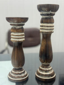 Nouveaux designs classiques, bougeoirs de Noël en bois de manguier faits à la main, supports de bougies en forme de pilier antiques, taille personnalisée, emballage de qualité supérieure - Product Image 2