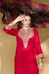 SAFAA: Serie Festiva de Invierno Gulaabo - Product Image 5