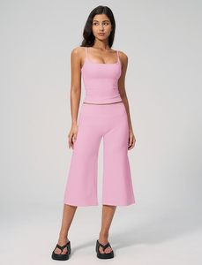 Mono negro sin costuras con tirantes finos, cuello cuadrado, cintura alta, pantalón culotte, sin mangas, color liso, conjunto de yoga - Product Image 6
