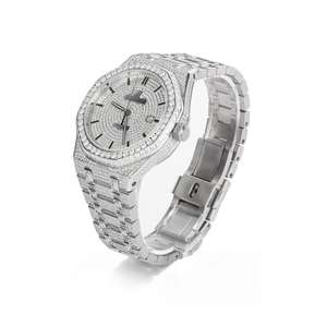 Montre-bracelet à quartz pour hommes et femmes, entièrement sertie de diamants, 5 couleurs, boîtier et cadran en métal argenté et doré, fabriquée en Inde - Product Image 6