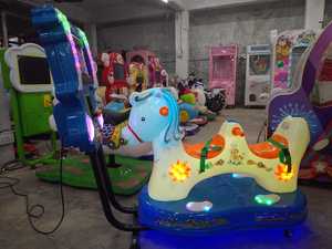 เครื่องเล่นม้าไฟฟ้าสำหรับเด็กสองที่นั่งรุ่น MP5 ยอดนิยม โครงสร้างโลหะ ไฟสวยงาม พร้อมเสียงเพลง และทนทาน - Product Image 6
