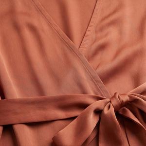 Abaya en Soie Brillante et Douce à Manches à Revers, Robe Musulmane Kimono Soyeux pour Femme, Plusieurs Couleurs, Longue, Modeste, Mode Islamique, Vente en Gros - Product Image 4