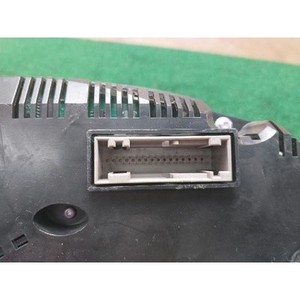 ชุดหน้าปัดเรือนไมล์มือสอง S4 รุ่น 8K0920931 - Product Image 5