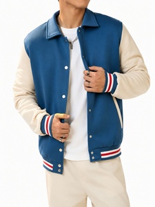 Blouson universitaire bleu pour homme avec poignets rayés rouge et blanc, col montant, fermeture à bouton unique, style décontracté, coupe régulière, séchage rapide - Product Image 3