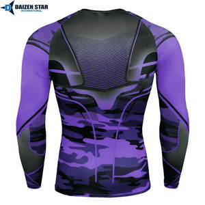 เสื้อรัดรูปแขนยาวสำหรับผู้ชายและผู้หญิง ป้องกันรังสียูวี 50+ ระบายอากาศได้ดี เป็นมิตรกับสิ่งแวดล้อม แห้งเร็ว - Product Image 6