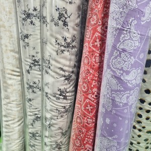 ผ้าฝ้ายทอจากเกาหลี ผ้าพิมพ์ลายดอกฝ้าย ผ้าฝ้ายพิมพ์ลาย ผ้าฝ้ายลายดอกไม้ ผ้าฝ้ายพิมพ์ลายดีไซน์ - Product Image 1