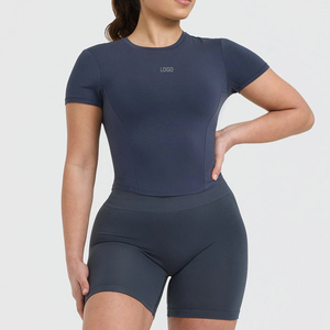 Camiseta Corta de Algodón con Cuello Alto y Manga Corta, Bajo Curvo, Ajuste Ceñido, Venta al por Mayor para Mujer - Product Image 3