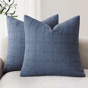 Housse de coussin carrée bleue à carreaux en coton tissé avec fermeture enveloppe, style classique, décoration d'intérieur - Product Image 1