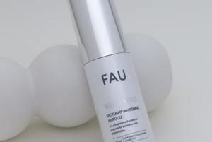 Ampolla Blanqueadora CPNP FAU SPOTLIGHT 50ml, Ampolla de Cuidado Iluminador con Efecto Blanco Radiante - Product Image 1