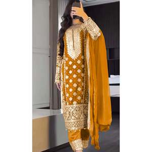 Salwar Kameez de Algodón de Diseño con Top, Pantalón y Dupatta, Bordado con Lentejuelas para Bodas - Product Image 3