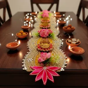 Chemin de table floral traditionnel avec des fleurs roses et des broderies dorées pour la décoration de la maison pendant Diwali - Product Image 2