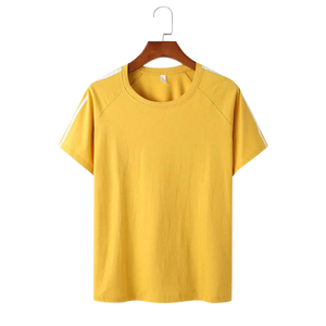 Camiseta de Hombre Negra 100% Algodón Estampada, Manga Corta, Cuello Redondo, Corte Regular, Informal, Transpirable, Tejido de Punto Ecológico - Product Image 4