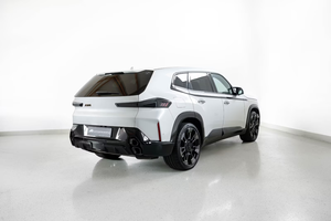 BMW X5 M 2024 – SUV de Lujo de Alto Rendimiento con Potencia Biturbo - Product Image 4