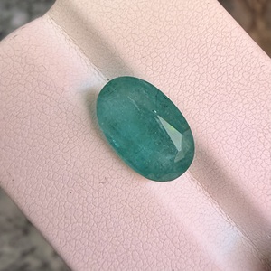 Piedra Preciosa de Esmeralda Zambiana Natural de 4.35 Quilates, Corte Ovalado Verde Intenso, Facetada, Suelta, para Joyería - Product Image 5