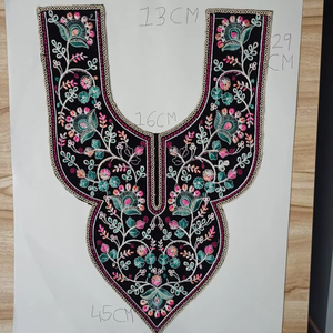 Patchs brodés ronds faits main de qualité supérieure, design complexe, tissu ORGEZA, paillettes, dentelle miel, commandes personnalisées disponibles - Product Image 1