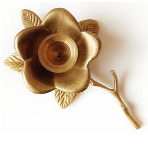 Gold Flower Metal Candle Holder <b>Tea</b> Light Candle <b>Stand</b> Decorative Tabletop Tray for Wedding Christmas Home Decor - Product Image 4