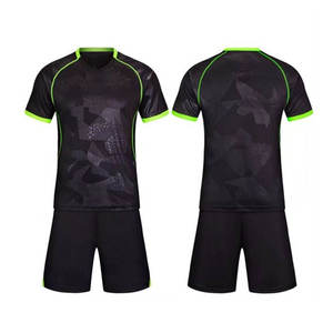 Uniformes de Fútbol Personalizados de Primera Calidad en Color Negro con Ribete Verde, Conjuntos de Uniformes para Equipos de Fútbol - Product Image 1
