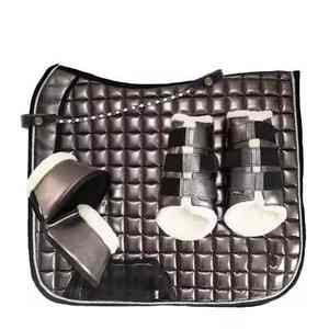 Tapis de selle de dressage confortable et respirant avec doublure en maille et coque extérieure en coton pour l'équitation Solid Traders - Product Image 3