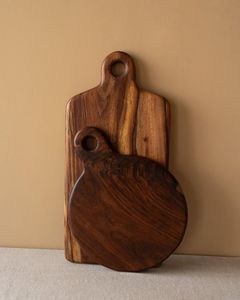 Tabla de cortar de madera con diseño fabuloso, forma rectangular con asa, tabla de cortar de madera natural para preparar alimentos. - Product Image 6